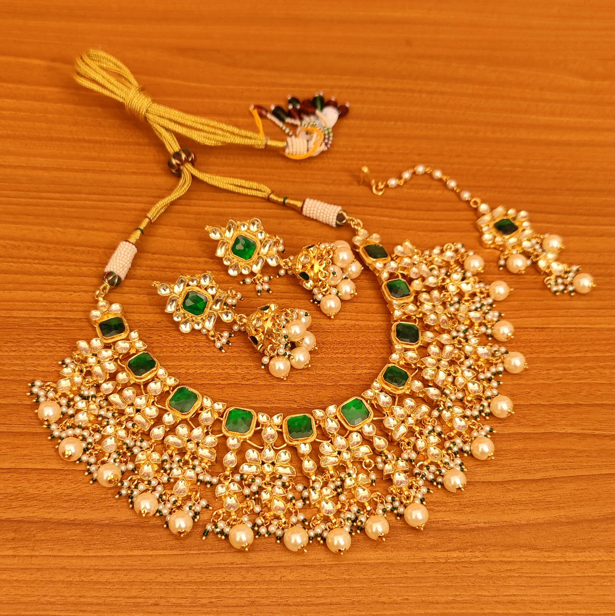 Green polki online necklace set