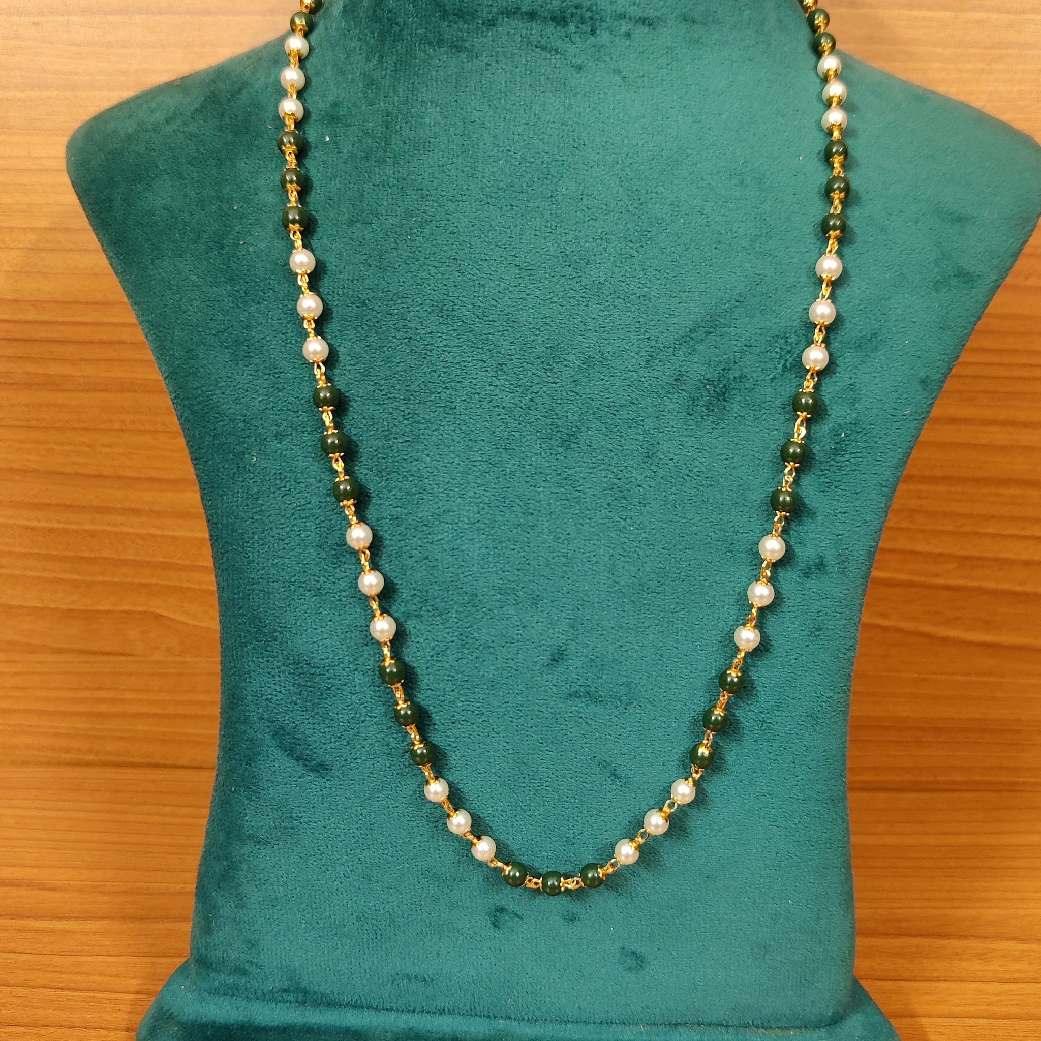 GREEN BEADS PEARL SINGLE LINE NECKLACE Sanvi Jewels
