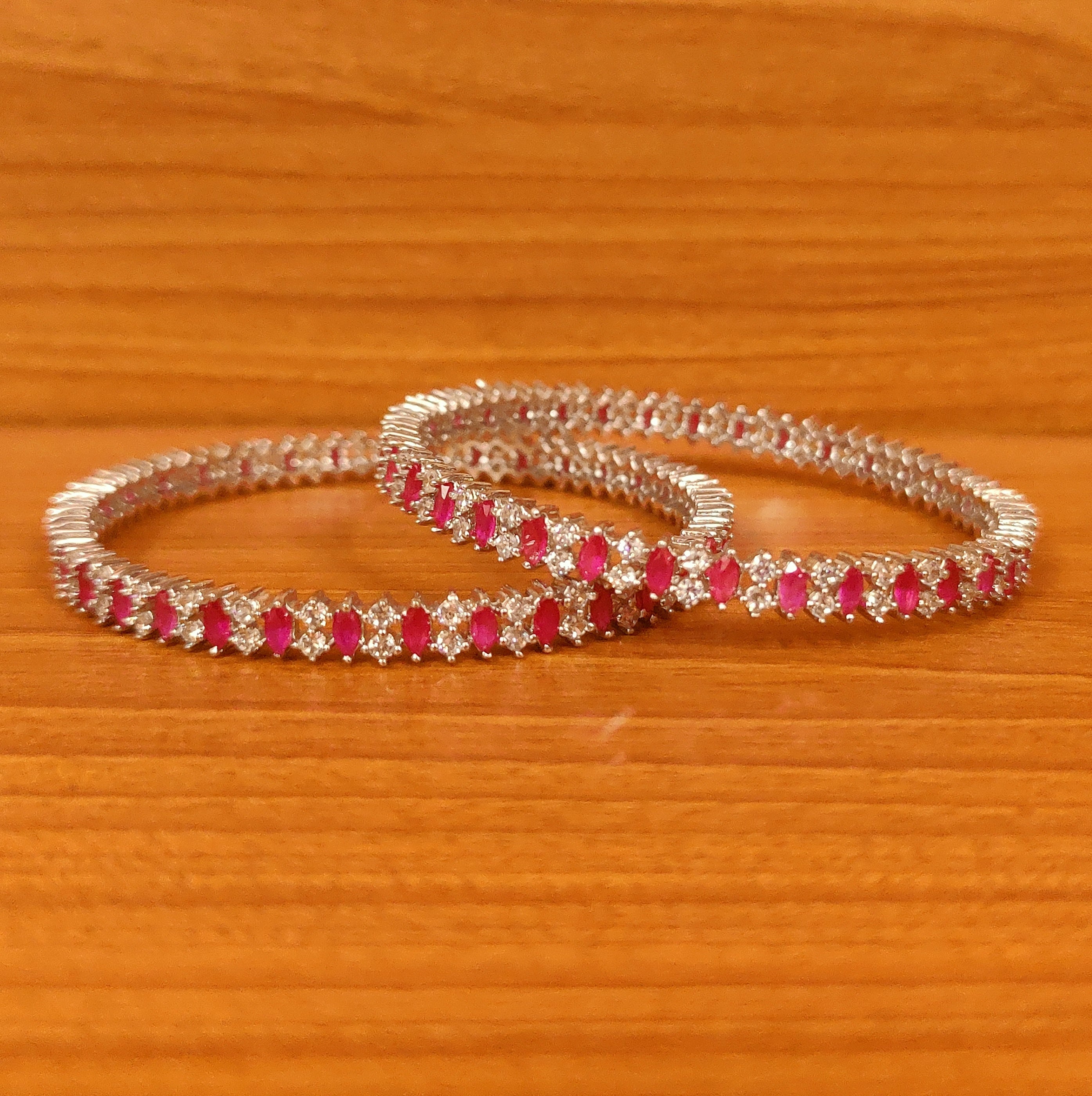 21.86 Carat Natural Fine Vivid Red Ruby Diamonds Tennis Bracelet Classic  For Sale at 1stDibs | red ruby bracelet, red ruby tennis bracelet, red  tennis bracelet