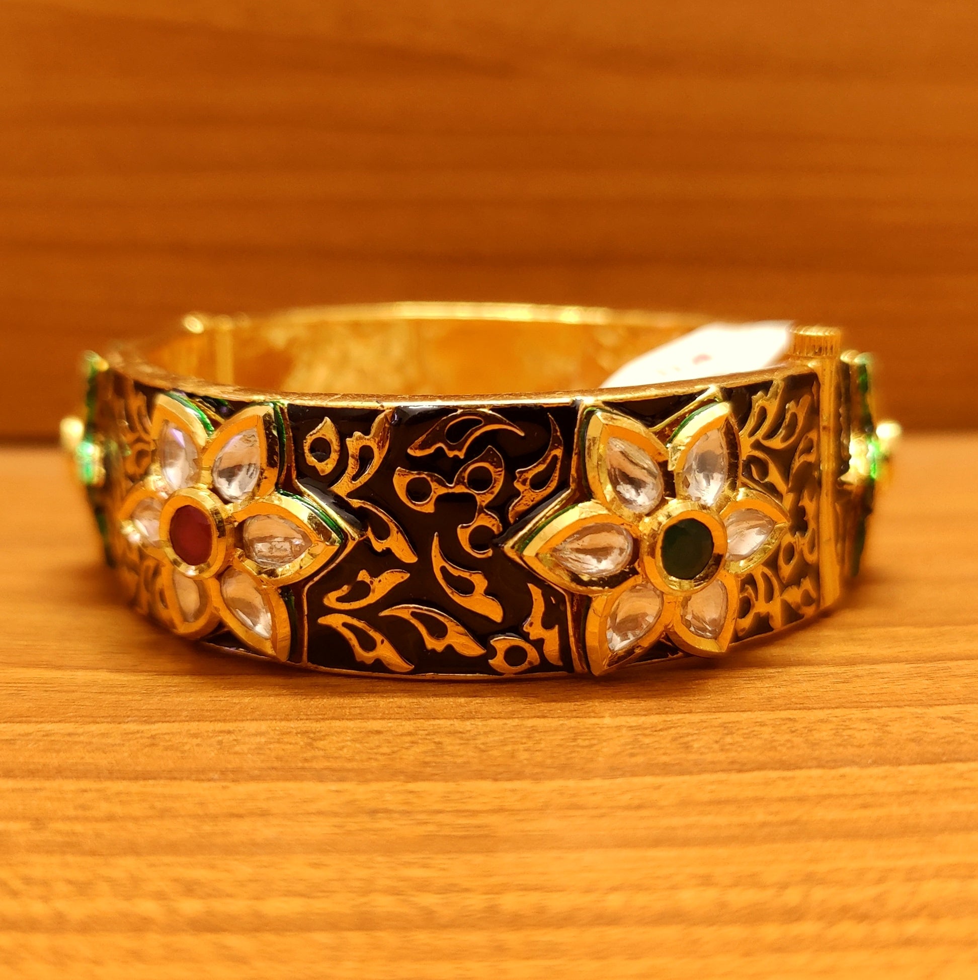Meenakari kada shop